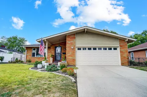 767 Salisbury Rd, Columbus, OH 43204