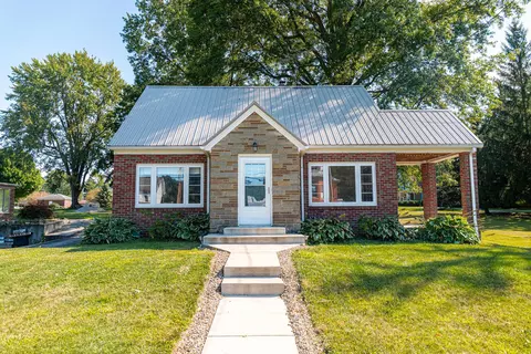 427 E Main St, New Washington, OH 44854