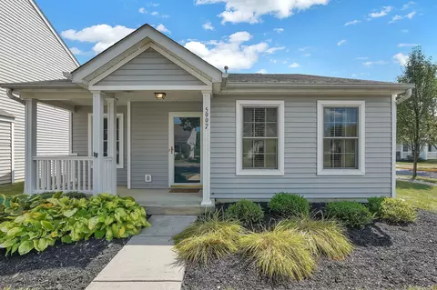 5997 Signature Dr, Galloway, OH 43119