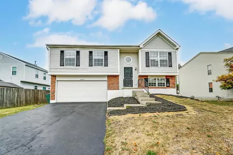 2285 Cannonmills Dr, Grove City, OH 43123
