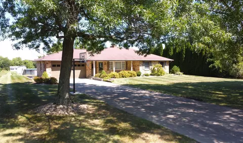 1195 Piper Rd, Mansfield, OH 44905