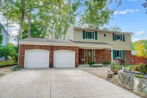 559 E Stanton Ave, Columbus, OH 43214