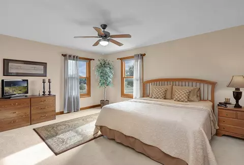 Bedroom - 2151 Havens Ct E, Blacklick, OH 43004 photo 5 of 6