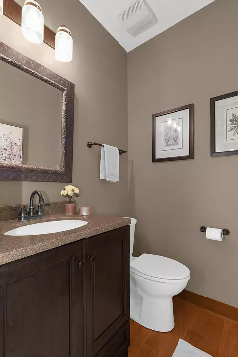 Bath - 2151 Havens Ct E, Blacklick, OH 43004 photo 1 of 9