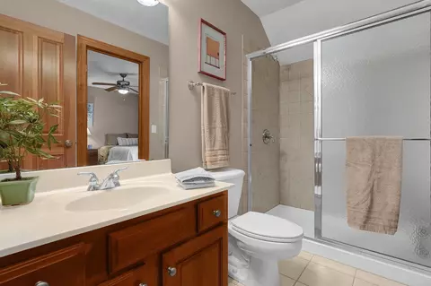 Bath - 2151 Havens Ct E, Blacklick, OH 43004 photo 6 of 9