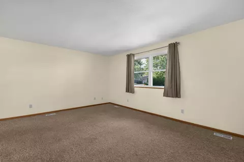 657 E Crest Dr, Heath, OH 43056 photo 22