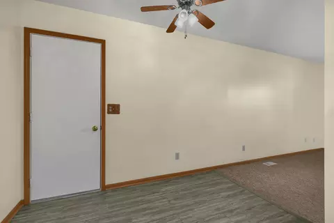 657 E Crest Dr, Heath, OH 43056 photo 26