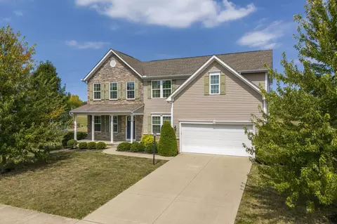 2861 Abbey Knoll Dr, Lewis Center, OH 43035