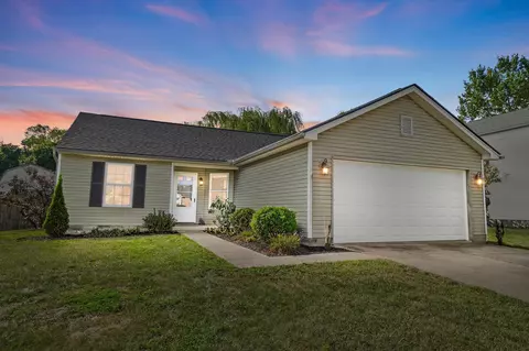 32 Heron Dr, Amelia, OH 45102