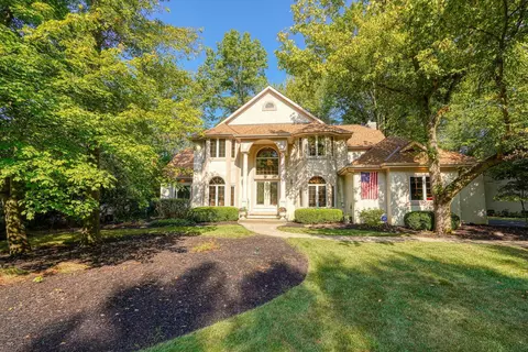 669 Founders Ridge Dr, Columbus, OH 43230