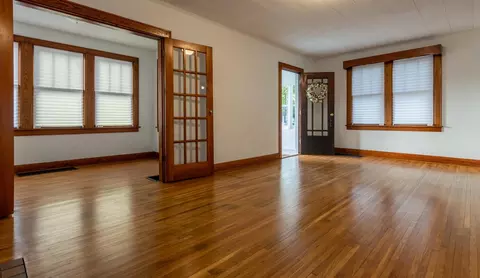 Living - 17190 Little Walnut Rd, Circleville, OH 43113 photo 1 of 8