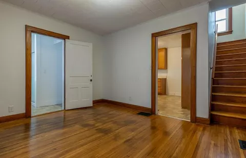 Living - 17190 Little Walnut Rd, Circleville, OH 43113 photo 8 of 8