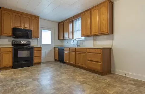 Kitchen - 17190 Little Walnut Rd, Circleville, OH 43113 photo 1 of 1