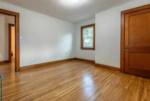 Bedroom - 17190 Little Walnut Rd, Circleville, OH 43113 photo 2 of 9