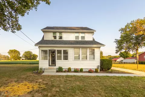 Exterior - 17190 Little Walnut Rd, Circleville, OH 43113 photo 9 of 13