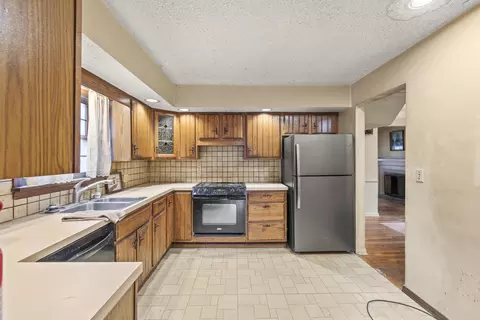 528 Hane Ave, Marion, OH 43302 photo 10