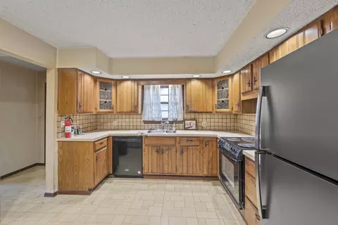 528 Hane Ave, Marion, OH 43302 photo 9