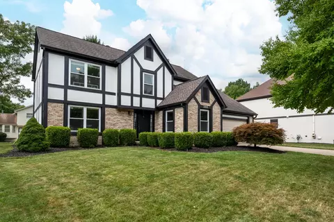 355 Ashworth Ct, Dublin, OH 43017