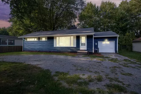 222 Barton St, Ashley, OH 43003