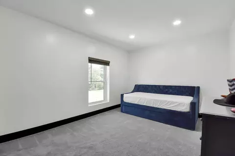 Bedroom - 23604 Smith Hulse Rd, Circleville, OH 43113 photo 2 of 4