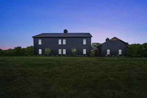 Exterior - 23604 Smith Hulse Rd, Circleville, OH 43113 photo 3 of 17