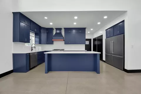 Kitchen - 23604 Smith Hulse Rd, Circleville, OH 43113 photo 1 of 4