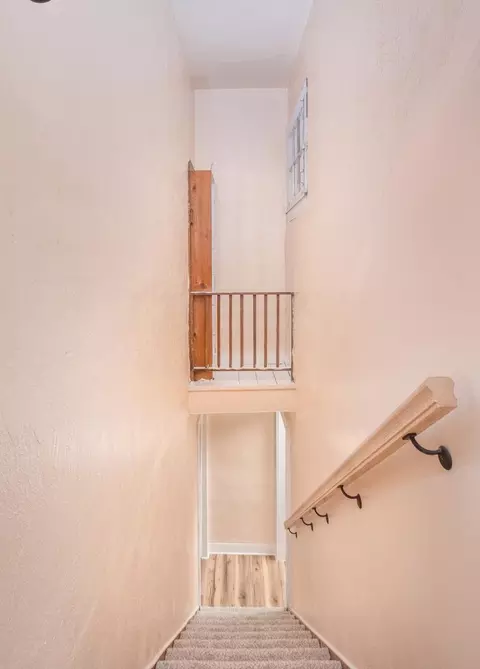 Entry Way - 43 E 4th St, Fredericktown, OH 43019 photo 2 of 2