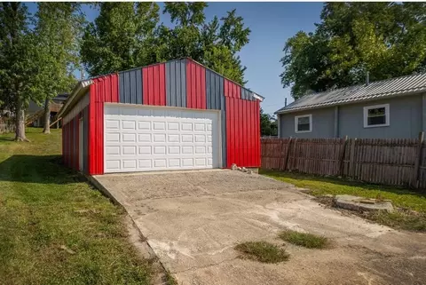 Exterior - 43 E 4th St, Fredericktown, OH 43019 photo 6 of 6