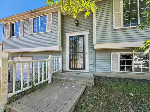 2739 Moonlight Ln, Columbus, OH 43207