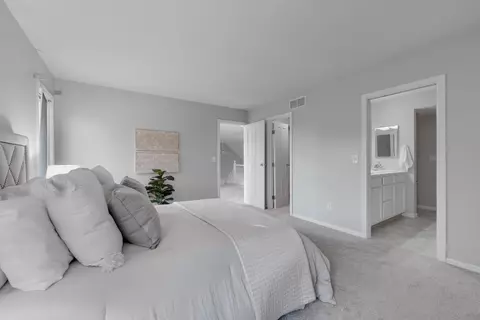 Bedroom - 7791 Brandonway Dr, Dublin, OH 43017 photo 1 of 4