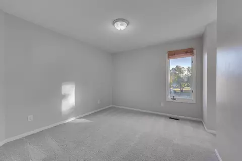 Bedroom - 7791 Brandonway Dr, Dublin, OH 43017 photo 3 of 4