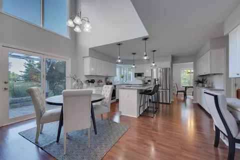 Dining - 7791 Brandonway Dr, Dublin, OH 43017 photo 2 of 2