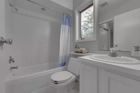 Bath - 7791 Brandonway Dr, Dublin, OH 43017 photo 6 of 6