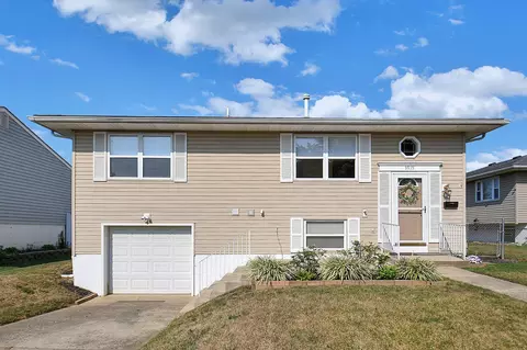 3915 Hillman Rd W, Columbus, OH 43207