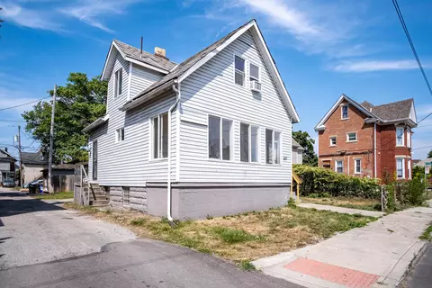 1521 Hamlet St, Columbus, OH 43201