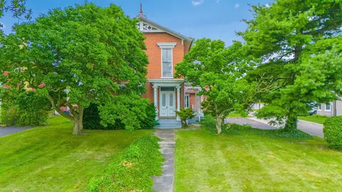 334 E Center St, Marion, OH 43302