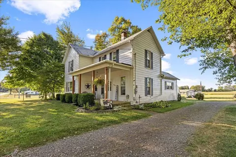 346 N Clayton St, Centerburg, OH 43011