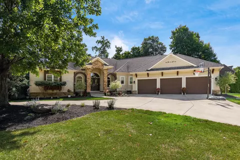 9458 Pine Creek Dr, Powell, OH 43065