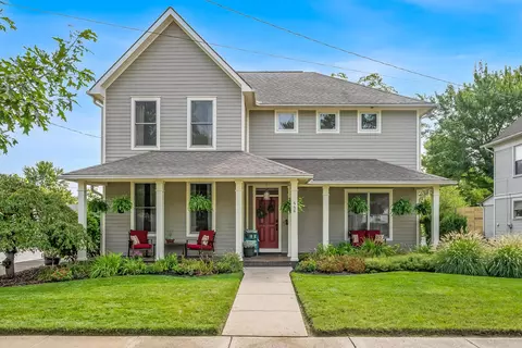 446 N Washington St, Delaware, OH 43015