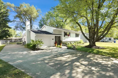 366 Hermitage Rd, Columbus, OH 43230