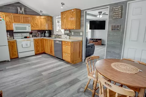 207 2nd St, Philo, OH 43771 photo 17