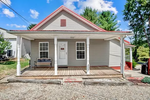 207 2nd St, Philo, OH 43771