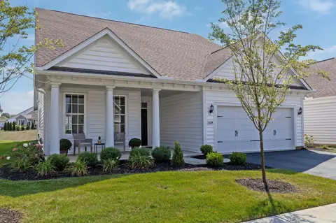 6024 Peck Ln, New Albany, OH 43054