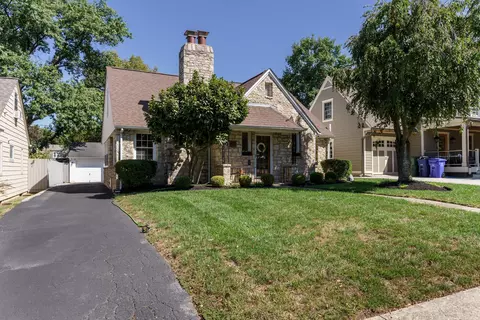 132 Nottingham Rd, Columbus, OH 43214