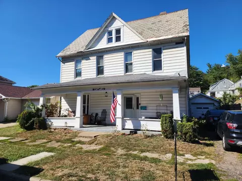 182 Fayette St, Nelsonville, OH 45764