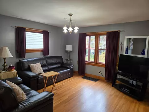 74 E Mithoff St, Columbus, OH 43206 photo 6