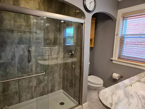 74 E Mithoff St, Columbus, OH 43206 photo 17
