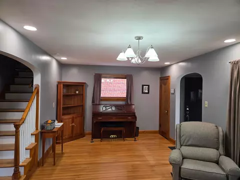 74 E Mithoff St, Columbus, OH 43206 photo 10