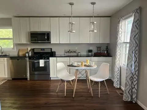 Kitchen - 319 E Walnut St, Marion, OH 43302 photo 2 of 5