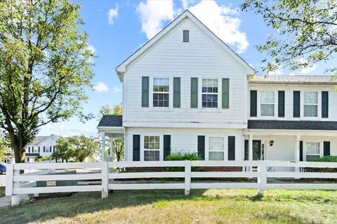 6364 Sleepy Meadow Blvd E, Grove City, OH 43123